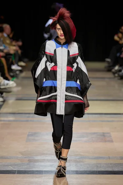 Look 42